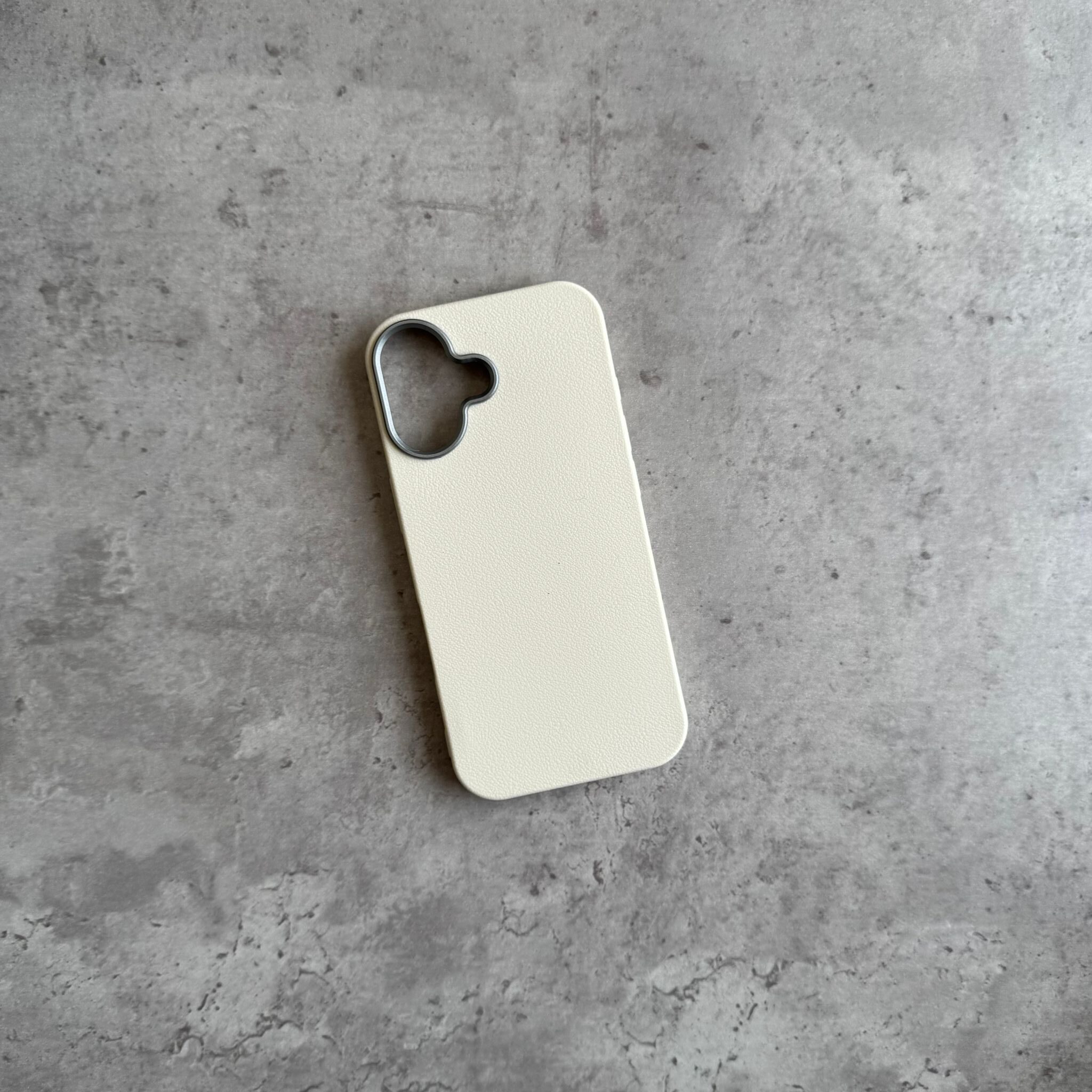 twenty-one-qatar-cases-iphone-17 (2)